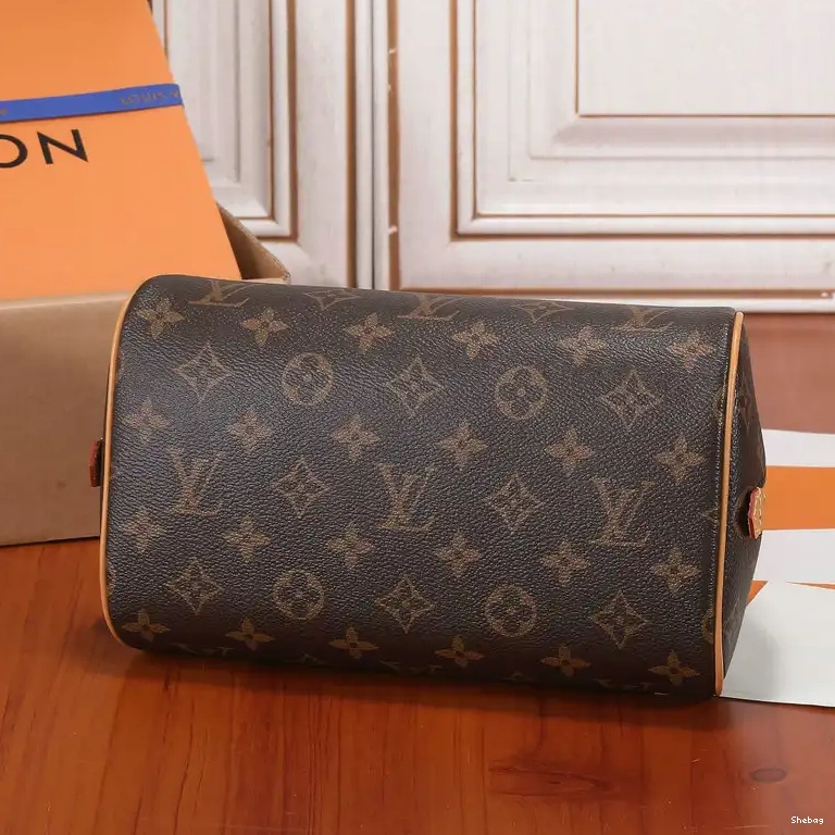 2207YA0003 LV Bag 0712